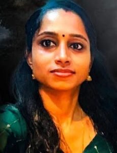 സ്വകാര്യ ബസ് സ്കൂട്ടറിലിടിച്ച് യുവതി മരിച്ചു